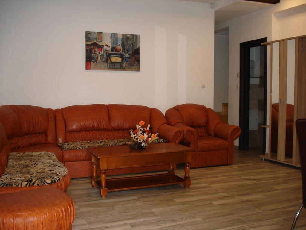 Apartament Romanita ซีบิว ภายนอก รูปภาพ