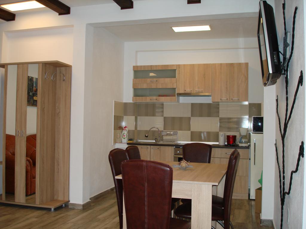 Apartament Romanita ซีบิว ภายนอก รูปภาพ